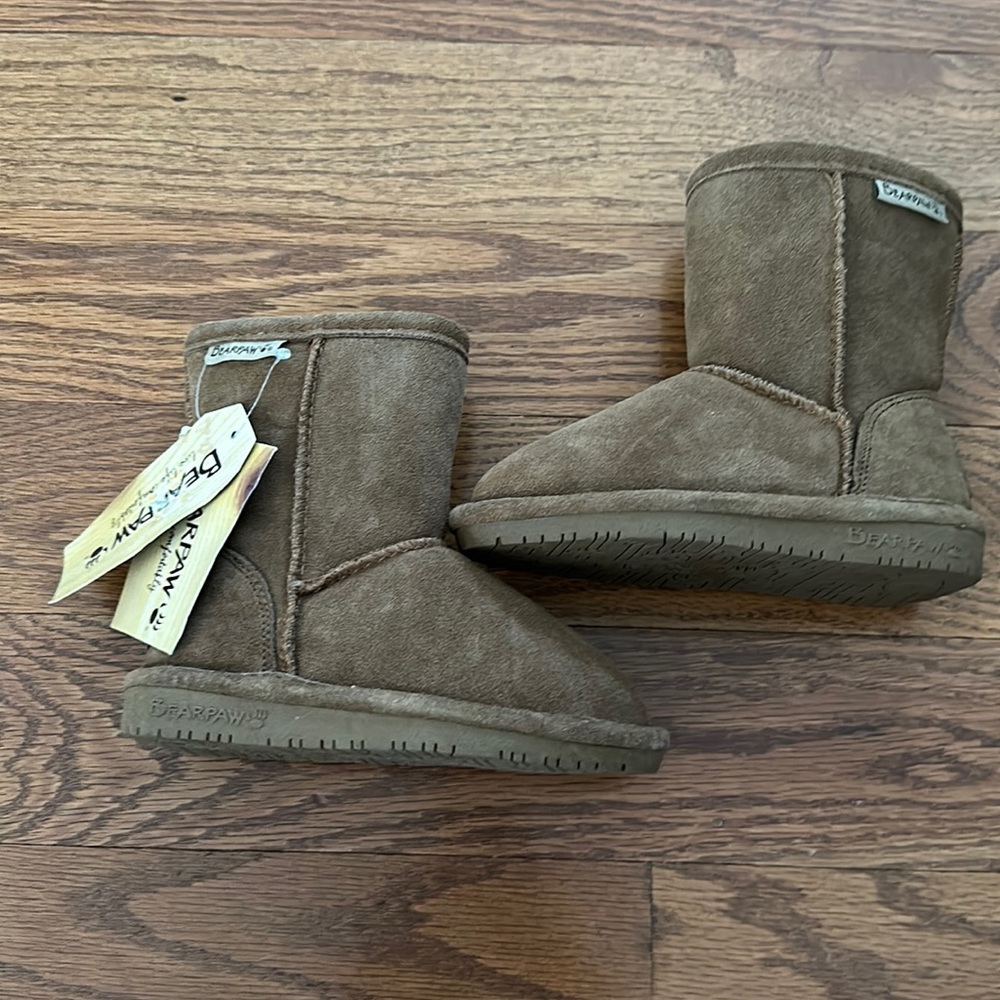 BearPaw toddler winter boots with tags! Brown. Toddler size 8